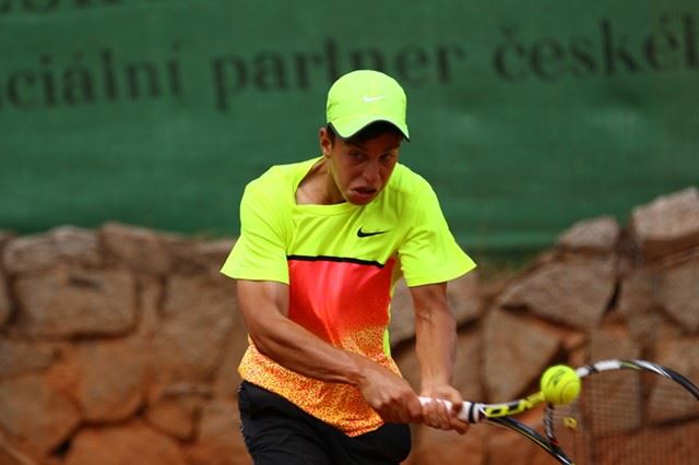 Адриан Андреев спечели първата си точка за световната ранглиста