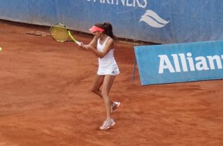 Вангелова спря на четвъртфинал