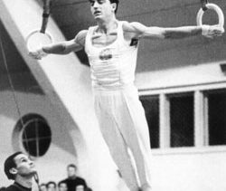 Почина първият ни олимпийски медалист в спортната гимнастика