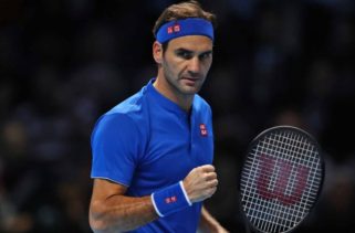 Федерер отново лети, засега - към полуфиналите