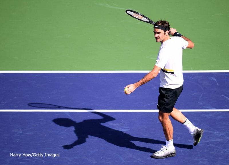 Федерер се завърна с победа