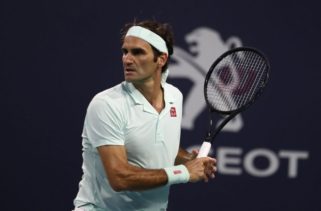 Роджър Федерер си връща логото RF