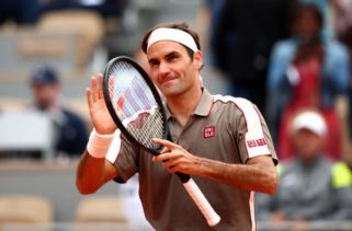 Федерер се завърна в Париж с победа