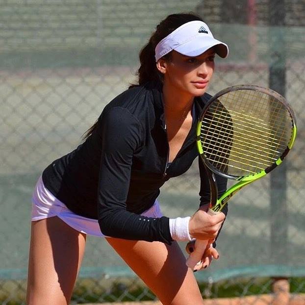 Испанка надви Ани Вангелова на турнир в Тунис
