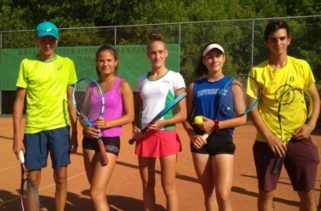 Три българки са четвъртфиналистки на турнир от ITF в Гърция