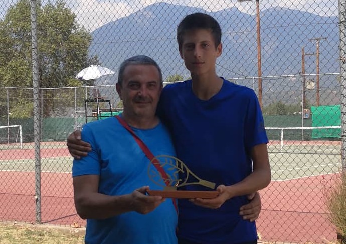 Михаил Иванов взе трофея в Гърция