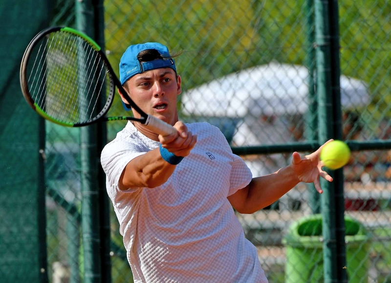 Александър Лазаров е четвъртфиналист в Бургас