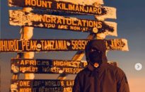 Бивша номер едно изкачи най-високата точка в Африка