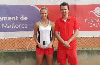 Йоана Константинова триумфира на силен турнир в Испания